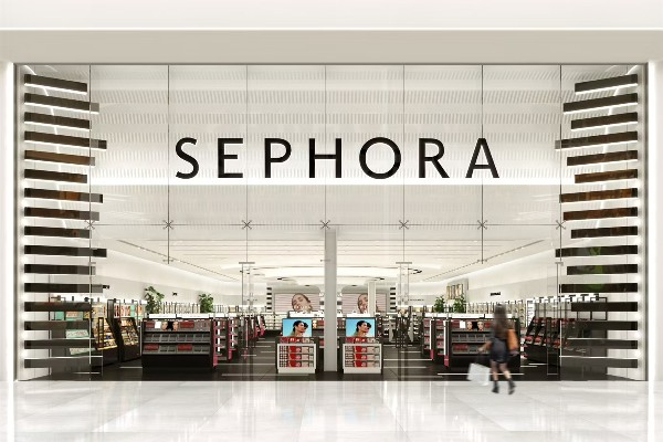 Should You Try On Makeup At Sephora During Coronavirus?