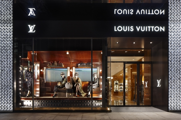 LVMH plans to recruit 25,000 people under the age of 30 by the end
