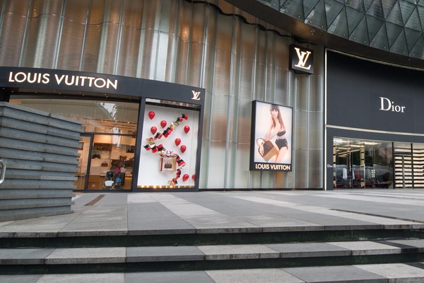 Louis Vuitton, Dior, Bulgari, Givenchy 