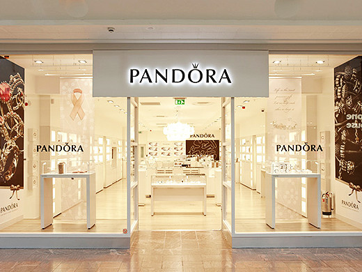 First Look: Inside Pandora's new Oxford Street store - Internet